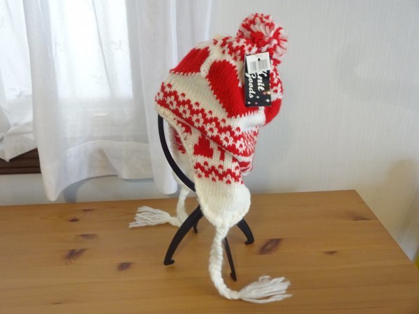 ↓KNIT GOODS↓男女兼用 赤&白 ポンポン付ニット帽 ニット帽 サイズ56cm〜59cm キャップ 帽子 タグ付拍卖