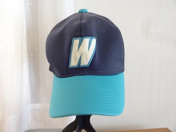 !W!レディース・メンズ トラッカーキャップ 紺色&水色 サイズ57cm〜59cm サンカット付 キャップ 帽子拍卖