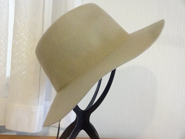 # Dread Tour Trucking#レディース・メンズ ベージュ色 中折れハット サイズ57cm〜59cm キャップ 帽子拍卖