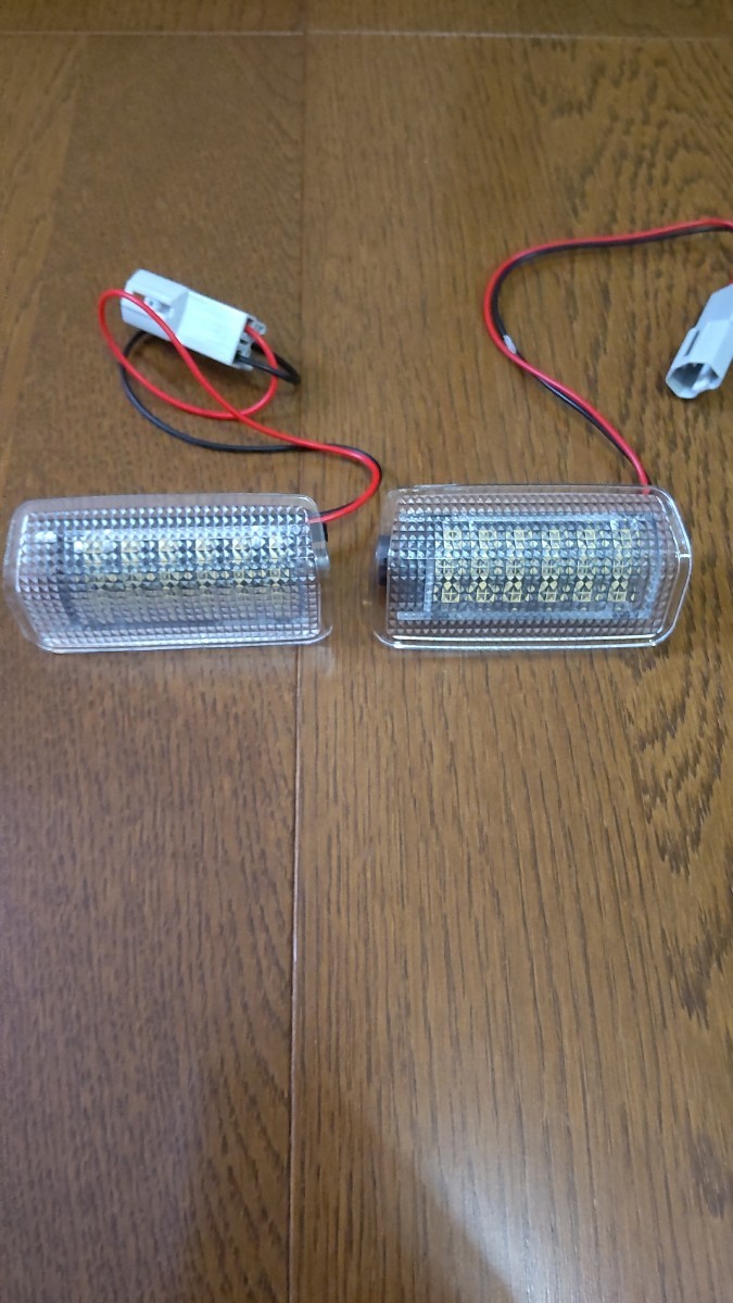 新品未使用 60ハリアー前期 後期 ハイブリッド含む LEDカーテシ レターパックプラス拍卖