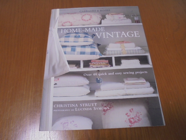 洋書ヴィンテージファブリックでホームメイド Home Made Vintage クリスティーナ・ストラット Cabbages & Roses拍卖