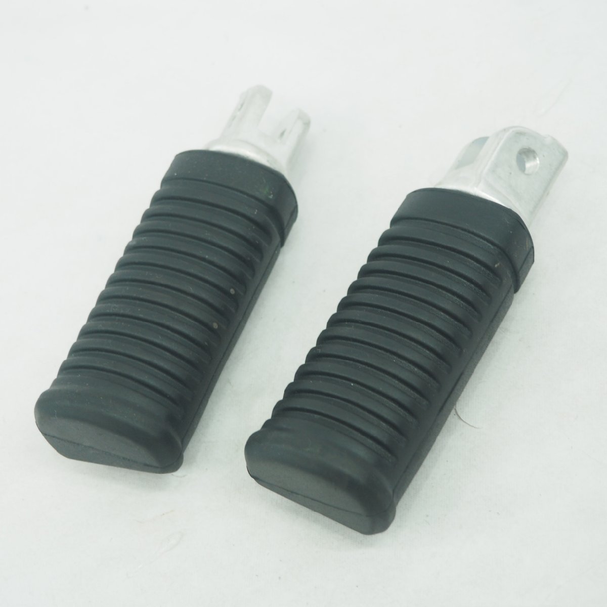 ハーレー M8ソフテイル 18-21年 純正 フットペグ ステップバー拍卖