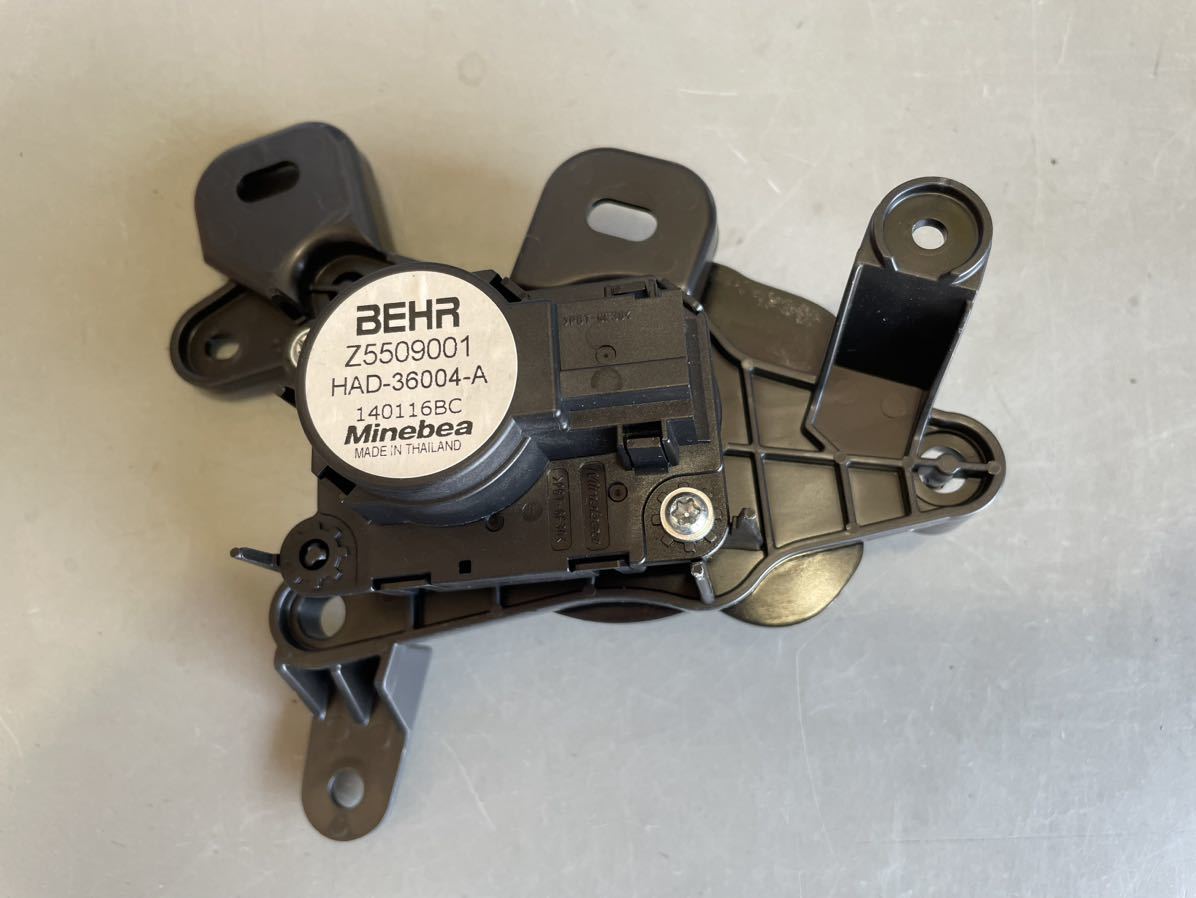 プジョー308SW GTラインT9WHN02等 エアコン ヒーター エア フラップ モーター Z5509001 HAD-36004-A拍卖