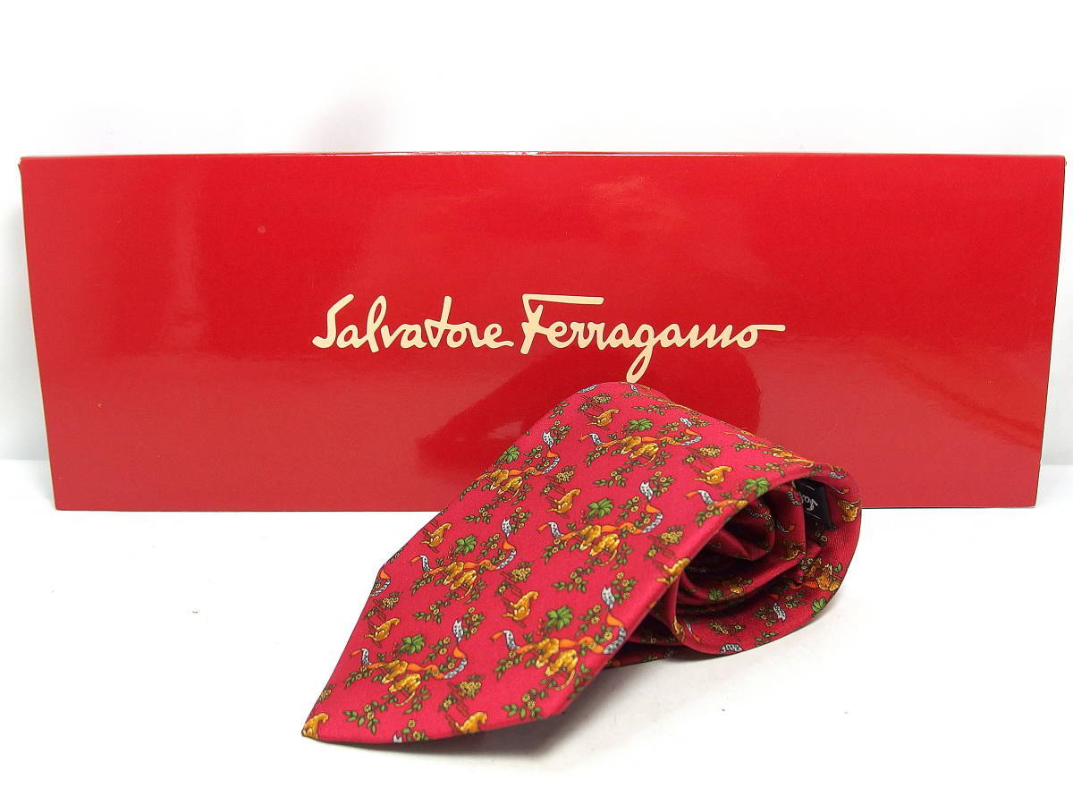 $ 新品 $ 紙箱 付き ● ブランドネクタイ ● Ferragamo ◆ フェラガモ ◆ アニマル柄 ヒョウ柄 総柄 ◆ 赤 レッド◆ イタリア製◆送料無料拍卖