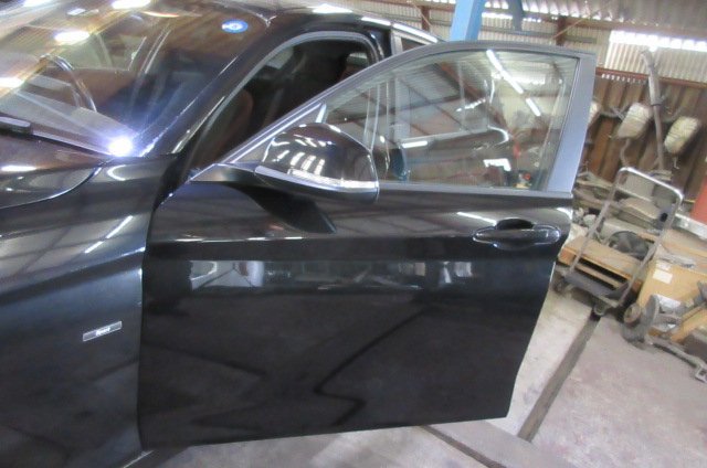 ★2013年 BMW F20 116i スポーツ DBA-1A16 左フロントドア★拍卖