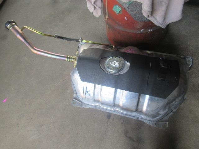 クラウンマジェスタ E-UZS151 フューエルタンク Cタイプ EMV 1UZ-FE 5FT 8L4拍卖