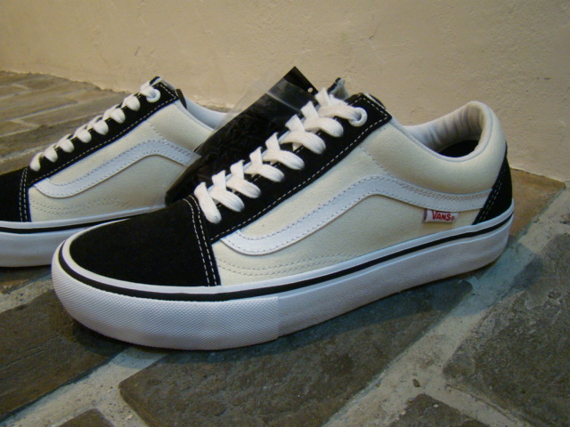 新品 VANS OLD SKOOL PRO black / white us7.5 25.5cm ヴァンズ オールドスクール スニーカー バンズ アメリカ購入拍卖