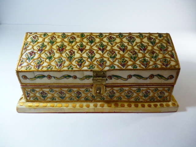 Й イラン製 キャメルボーン 小物入れ Й ラクダ骨細工 宝箱 Iran ラクダ 骨 小箱拍卖