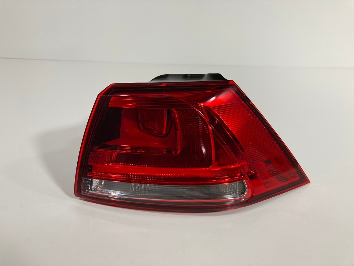 フォルクスワーゲン純正 5G ゴルフ7 LED テールライト 右側 5G0 945 096 M 棚番T-190拍卖