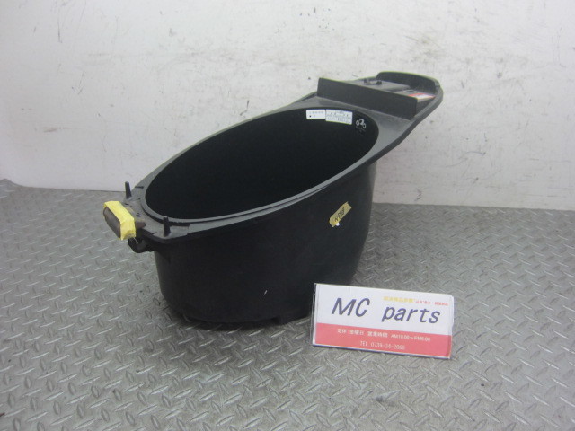 ヤマハ ジョグ SA39J メットインボックス 3P32-01 割れ無し拍卖