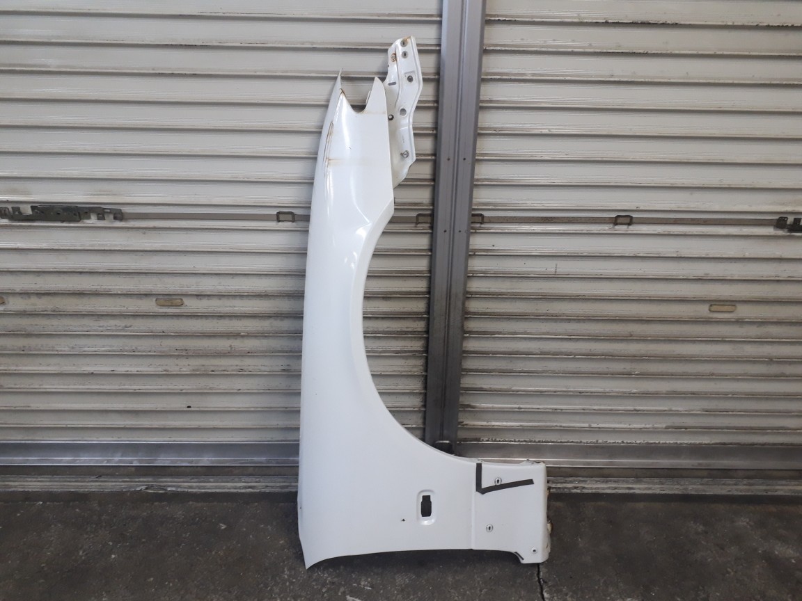 S15シルビア 純正フロントフェンダー(右側)No.27拍卖