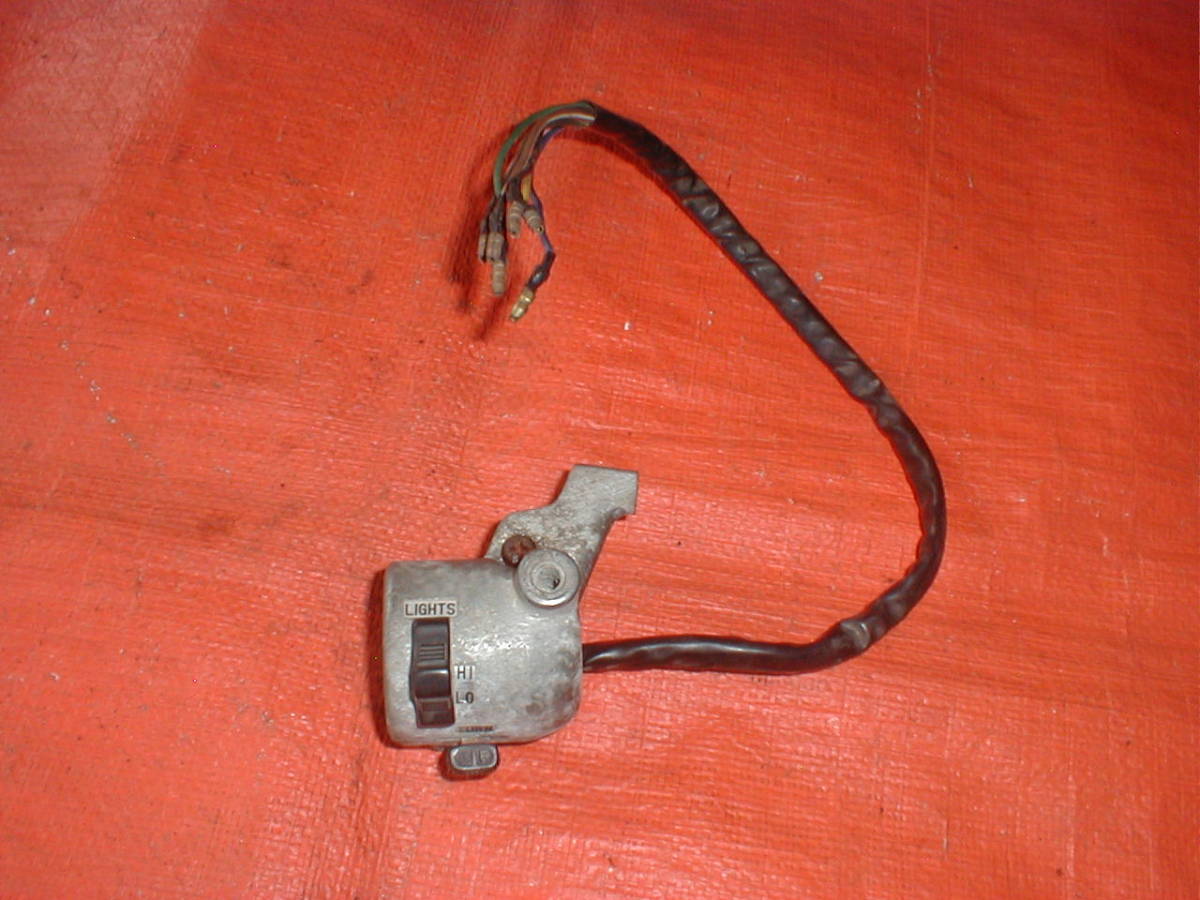 ①☆★ヤマハ/YAMAHA★トライアルTY50/TY80【左側スイッチホルダー/良品】★☆拍卖