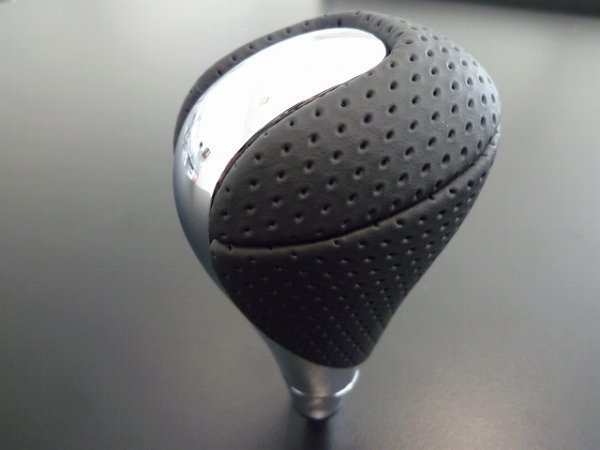 ●新品 レクサス純正部品 純正品 レクサス IS-F 純正シフトノブ パンチングレザー 黒 流用 補修 純正戻し カスタム拍卖