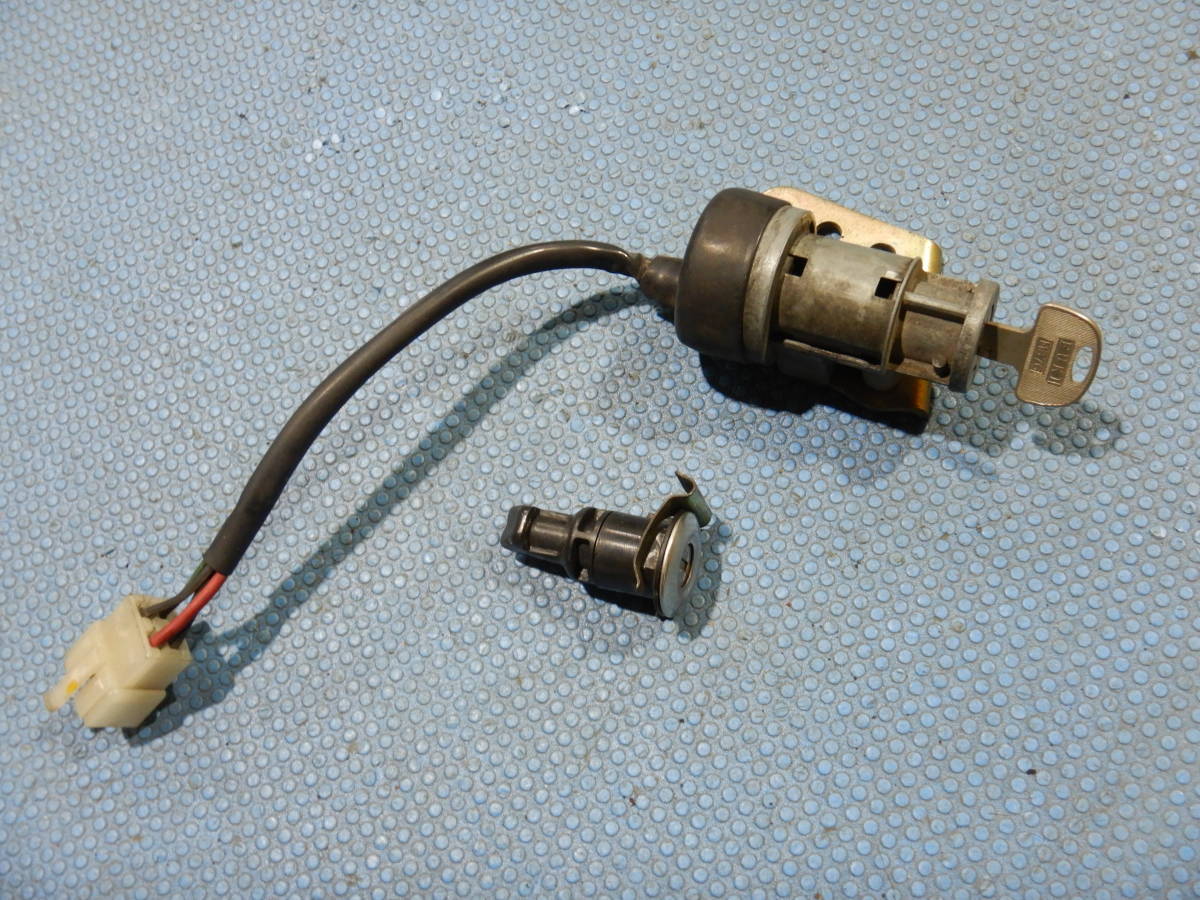 スペイシー125 JF02 キーセット 2点 メインキーシリンダー ボックス用キーシリンダー拍卖