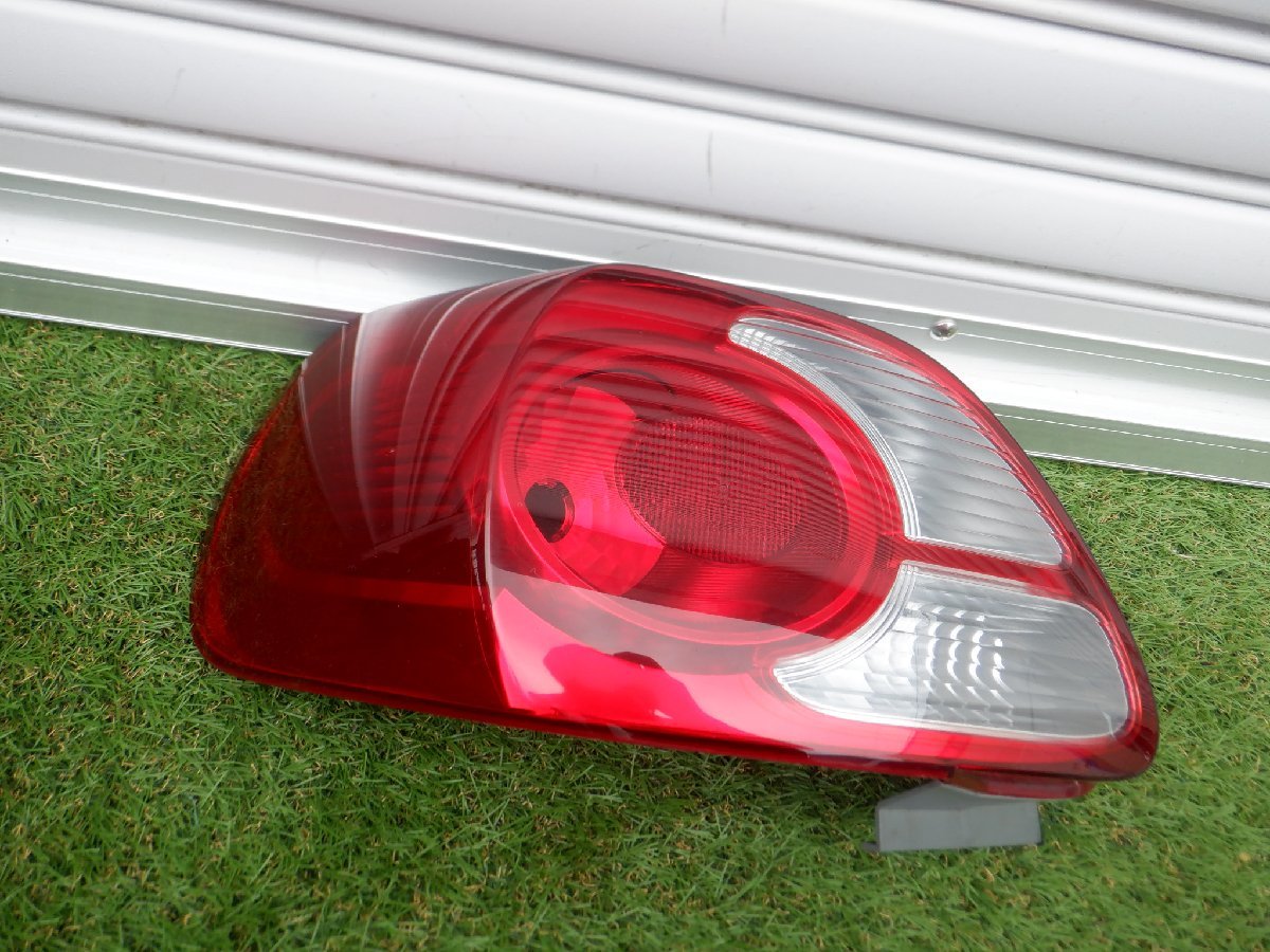 トヨタ純正 NNP10 NNP11 NNP15 10 ポルテ テールランプ テールライト 左側 助手席 52-130L m-23-6-713拍卖