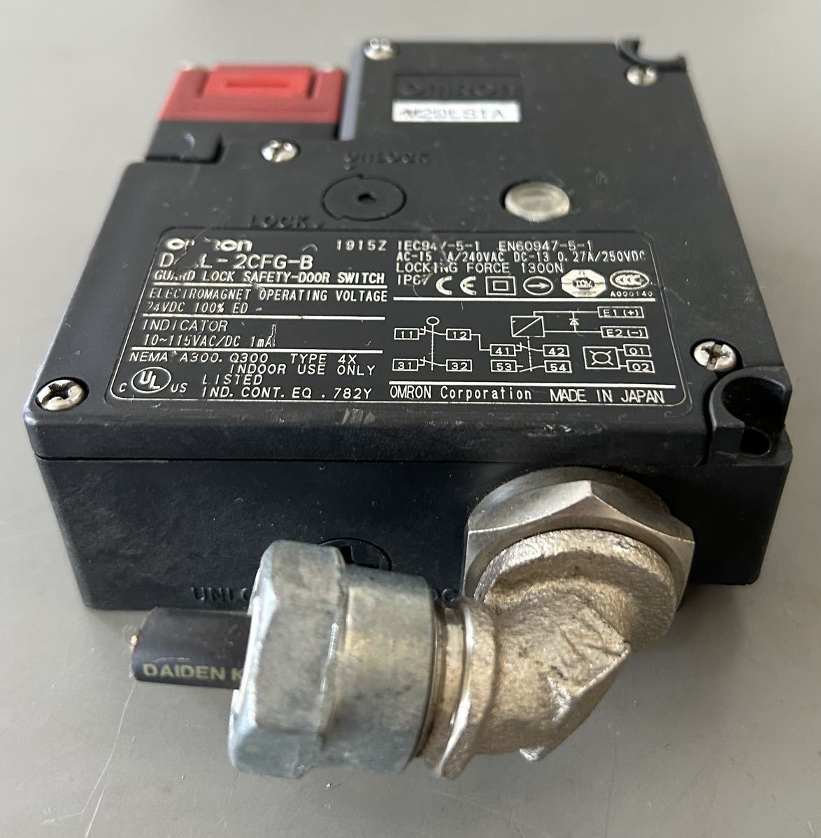 OMRON D4NL-2CFG-B拍卖