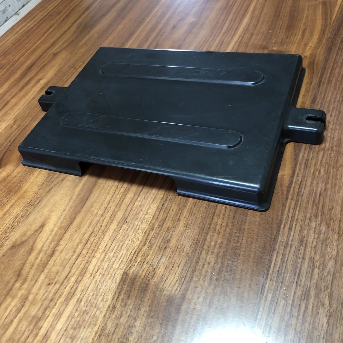 バッテリー カバー いすゞ エルフ フォワード いすず 2t 4t拍卖