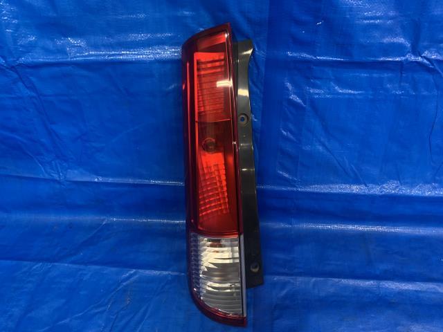 パレット CBA-MK21S 左テールランプ 35670-82K00 400664拍卖