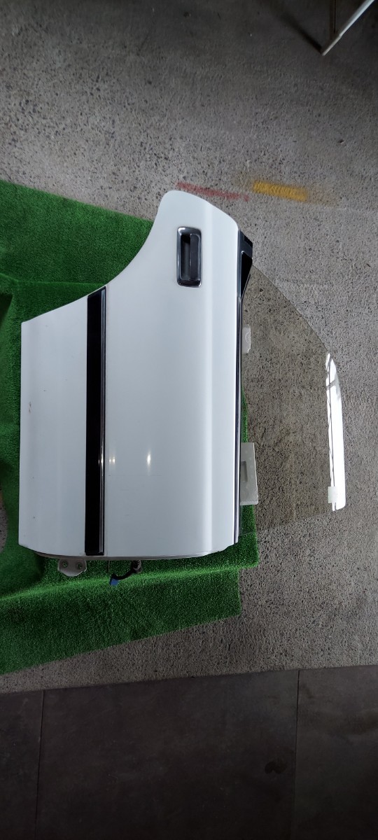 GX.JZX81 用右側後ろドア拍卖