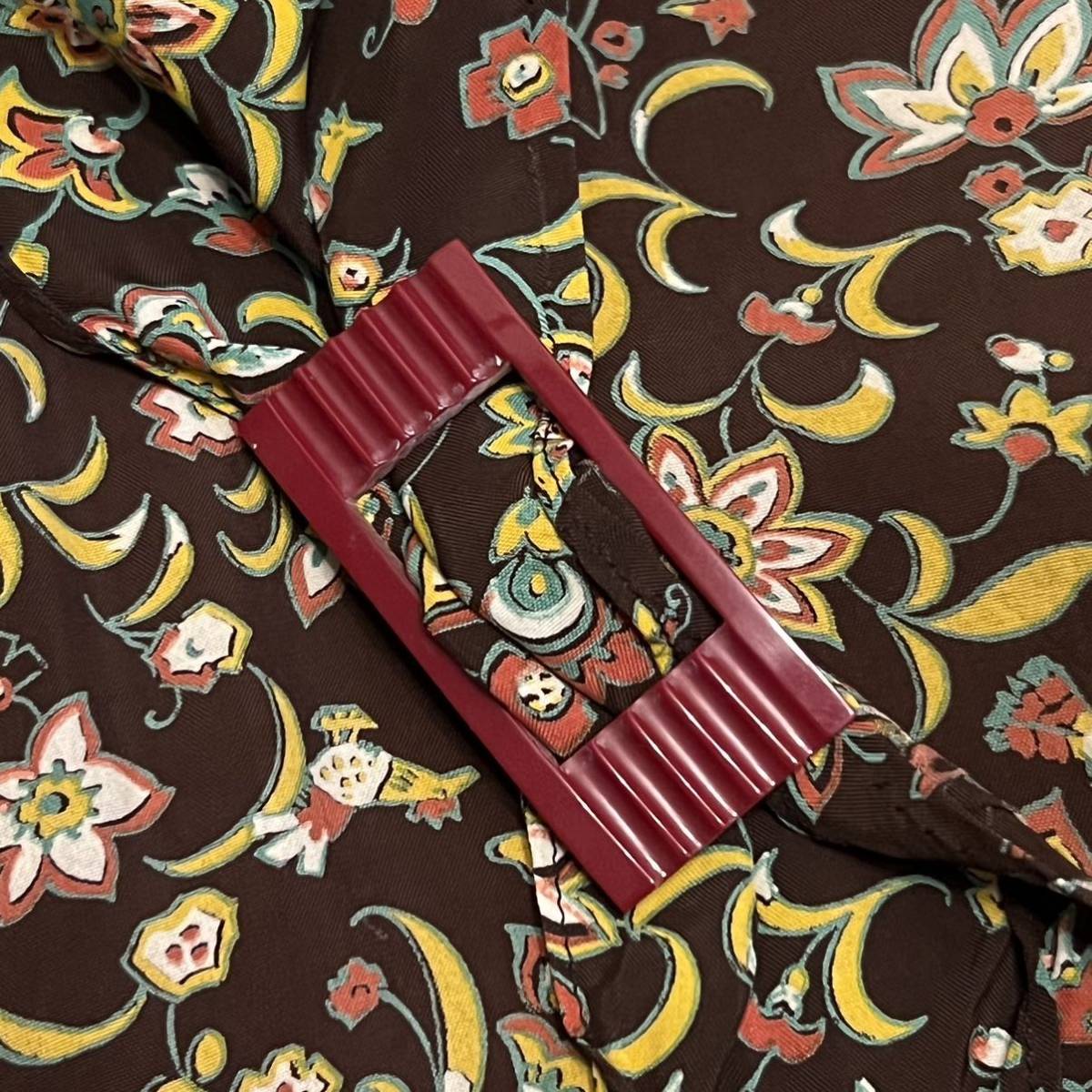 ベルト30sアンティーク40sバックル セルロイド ベイクライト赤ピンテージ50sアクセサリー小物スカーフ留めジュエリー ワンピース デット拍卖