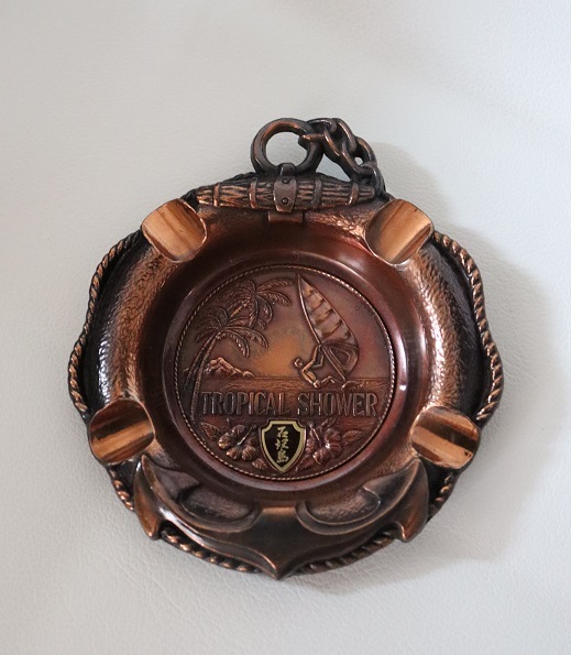 超レア!昭和レトロ!石垣島 灰皿 アッシュ トレイ 横幅約12cm 銅色 トロピカル・シャワー拍卖