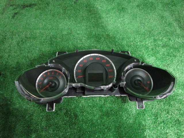 【A57218】◇フィット GE6 スピードメーター 117,337㎞ 78100-TF0-J215拍卖
