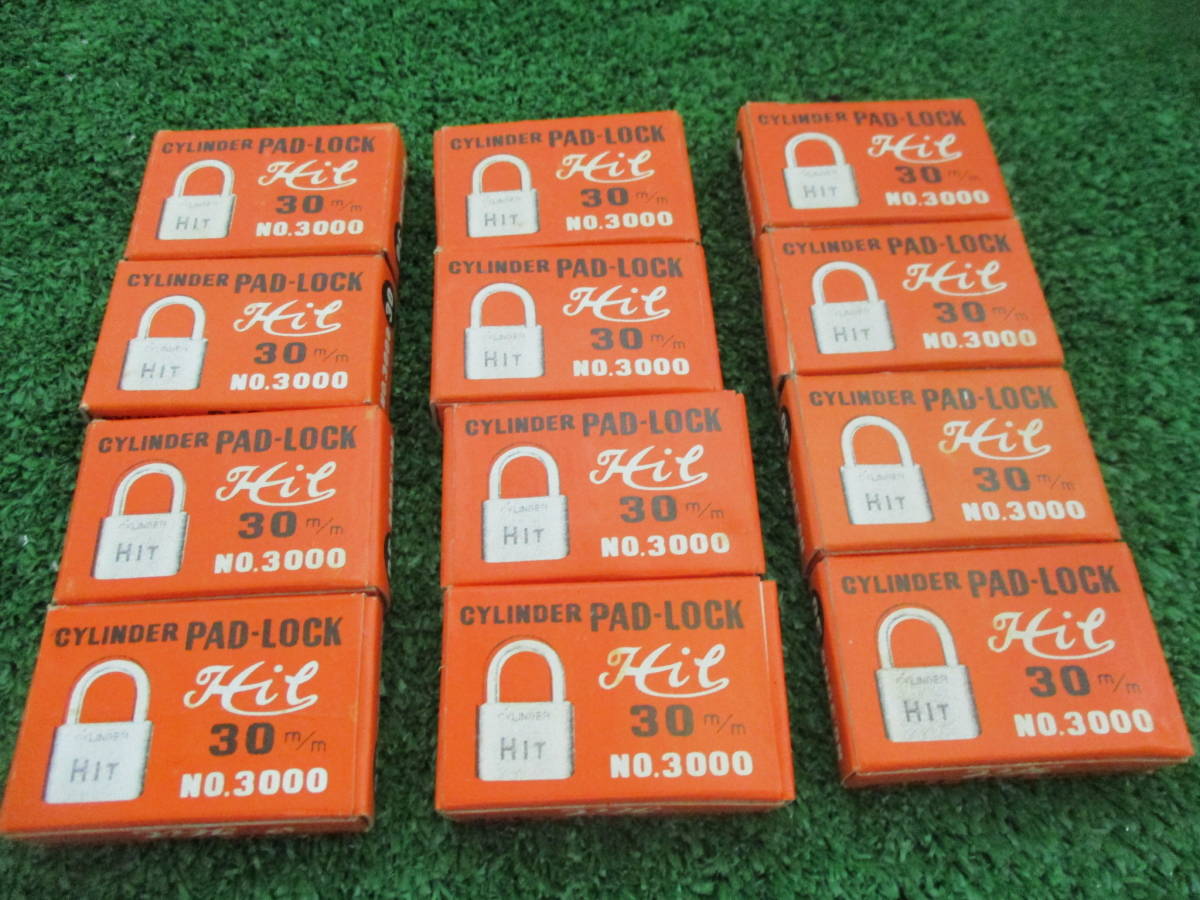 南京錠 HIT南京錠NO3000 30mm(鍵違い) 新品 12ケで¥3200 送料¥430 レタパック利用拍卖