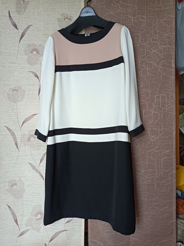 DOCLASEE 長そでワンピース 11号 古着拍卖