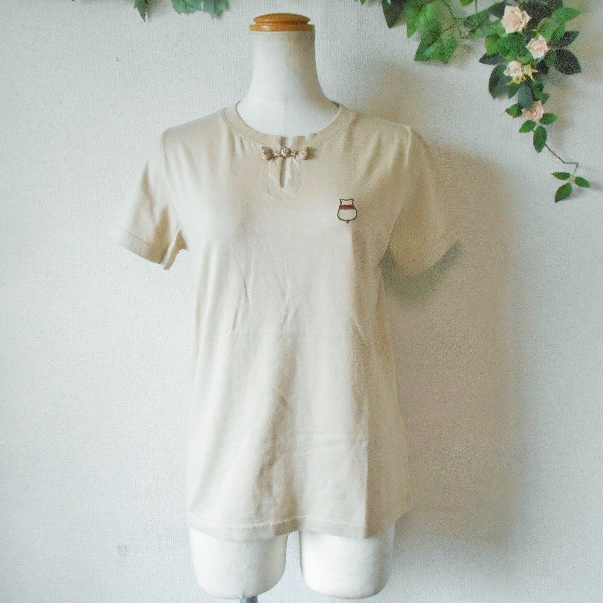 新品 タグ付き ドラッグストアーズ drug stores 半袖 カットソー レディース 1 刺繍 入り 未使用拍卖