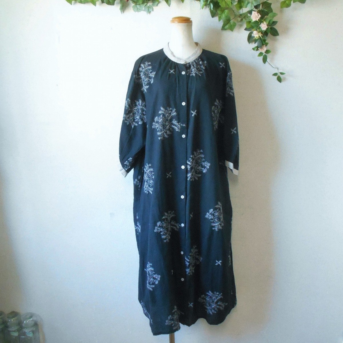 シーズンリーズン バイ リンアンドレッド SEASON REASON by Lin.&Red ワンピース LL 7分袖 刺繍 入り レディース拍卖