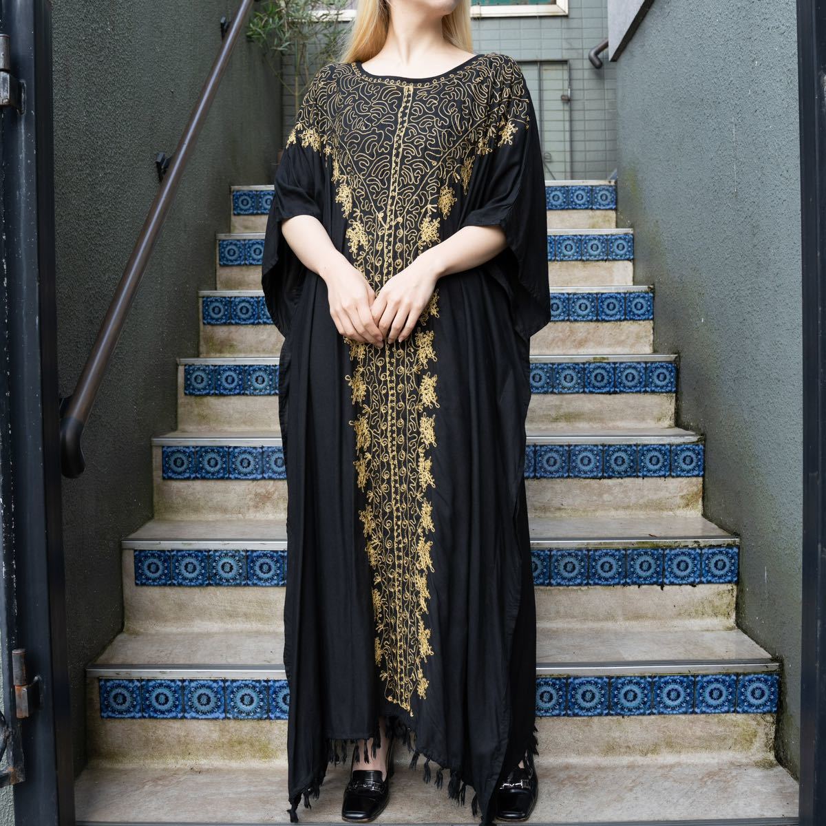 USA VINTAGE EMBROIDERY DESIGN KAFTAN DRESS ONE PIECE/アメリカ古着刺繍デザインカフタンドレスワンピース拍卖