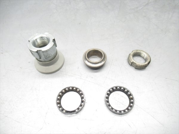 J1R5-0619 ホンダ プレスカブ50 ステムナット ベアリング 純正品 【AA01-143~ (C50BND2 3速セル無 キャブ車) 動画有】拍卖