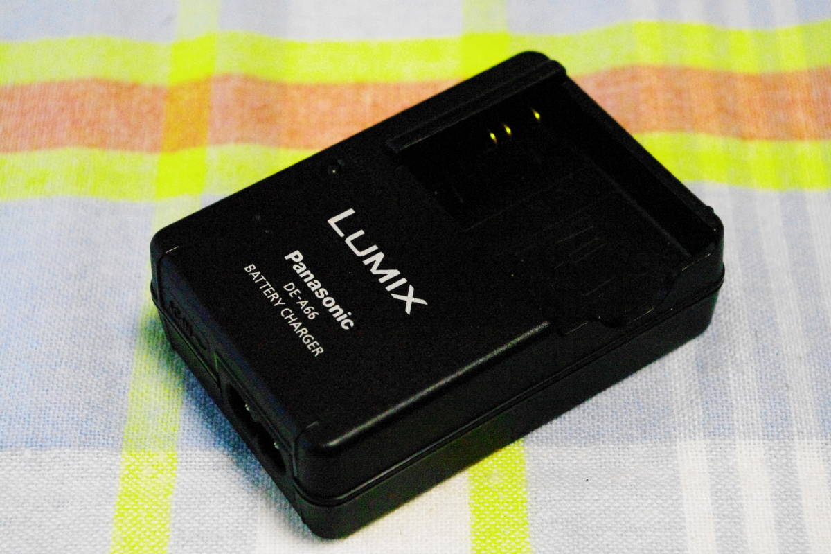 Panasonic DE-A66 充電器 ■r3拍卖