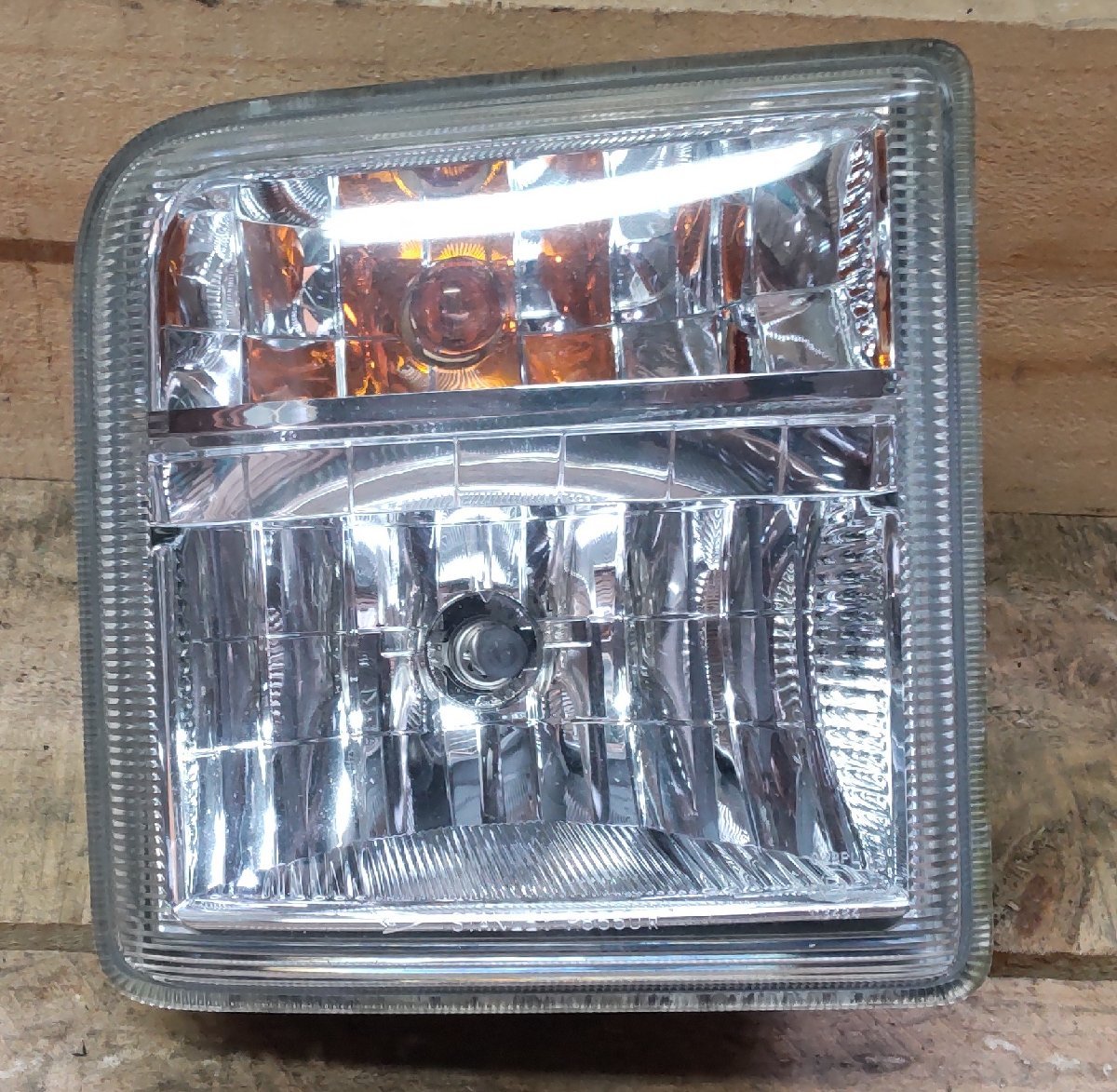 右 ターンランプ ウインカー ダイハツ タント エグゼ CTM RS仕様 L465S 平成22年式 STANLEY P8550R 907-3780 81510-B2040 中古拍卖