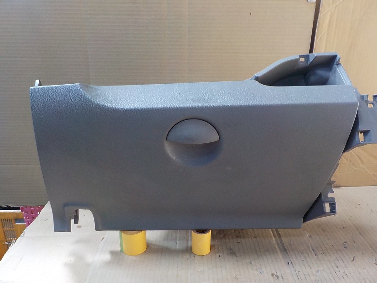 ルノーカングー2 KWK4M グローブボックス 音声入力端子付き 純正拍卖