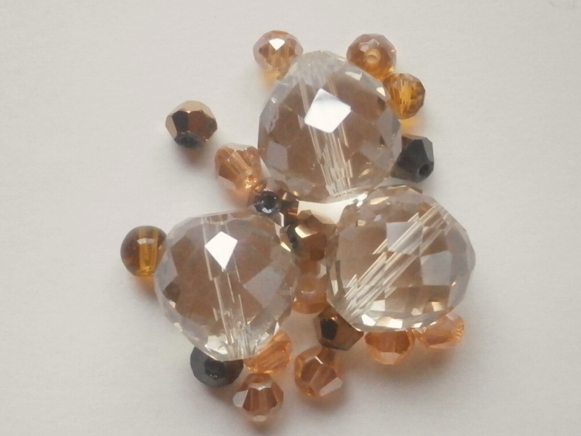 ガラスビーズ★多面カット★ブラウン系★3拍卖