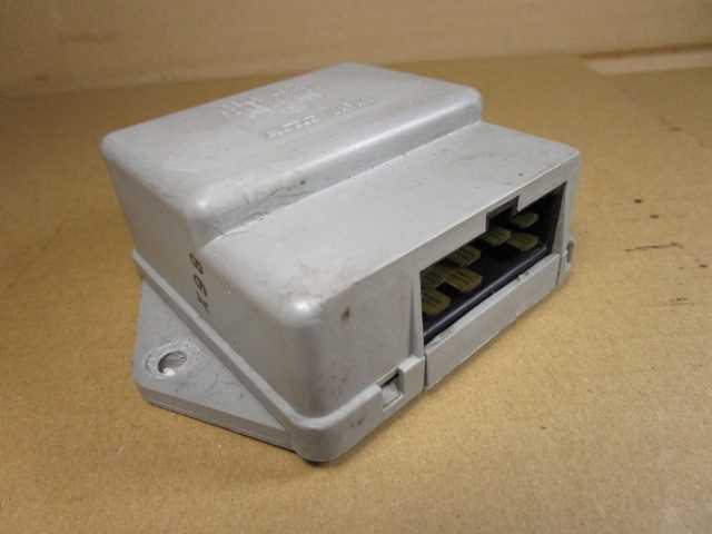 ピアッツァ JR120 パワー ウインドウ PW リレー いすゞ拍卖