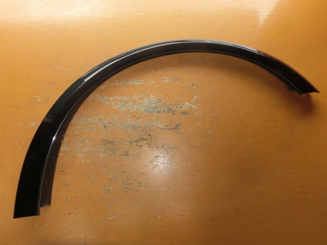 ボルボC30 右 モール 平成22年 CBA-MB4204S フロント フェンダー 30779135 20EアクRデザイン 10.6万km 2010y 拍卖