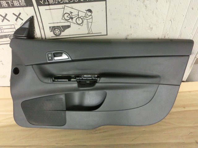 ボルボC30 運転席 ドア 内張り 平成22年 CBA-MB4204S 右 フロント 20EアクRデザイン 10.6万km 2010y拍卖
