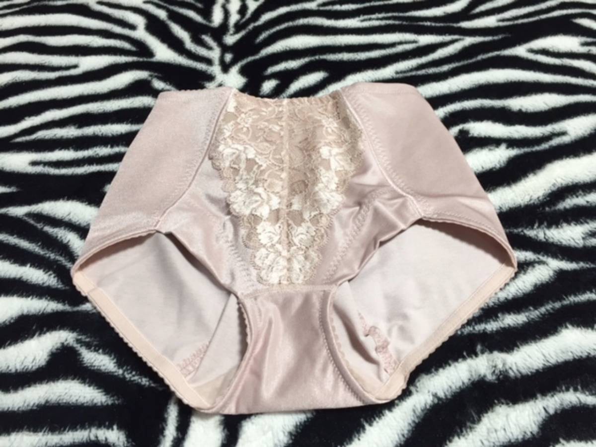 シャルレ★ ドゥバンナ ショートガードル★ 82 シェルピンク★ FE193 華やか補整★ 美尻ガードル★ 新品★ 激安★ 高級下着★拍卖