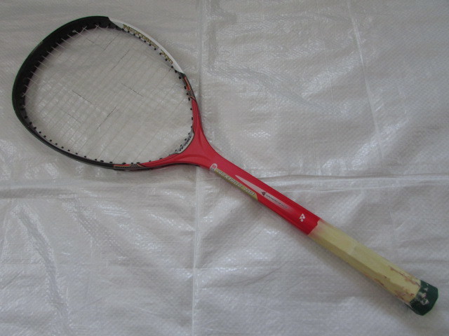 送料無料 USED キズ有 NX 700 軟式 ソフトテニス ラケット ヨネックス yonex ネクステージ NEXTAGE UL1 中・上級者 後衛 レッド系拍卖