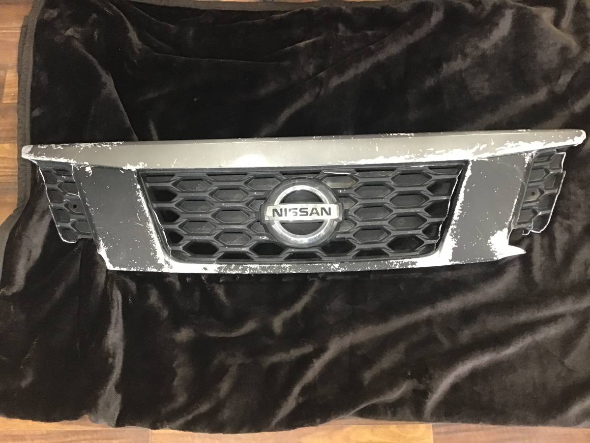 キャラバン フロントグリル拍卖