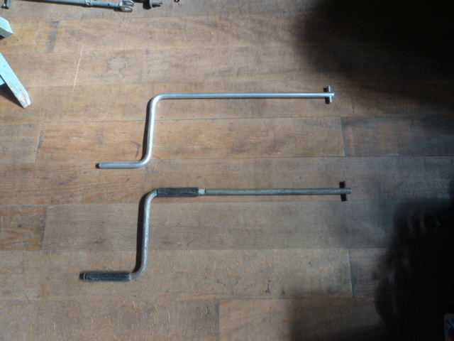 パンダグラフジャッキハンドル旧車日産ハコスカサニーブル510他グリップホルダーパイプ付き楽に回せます拍卖