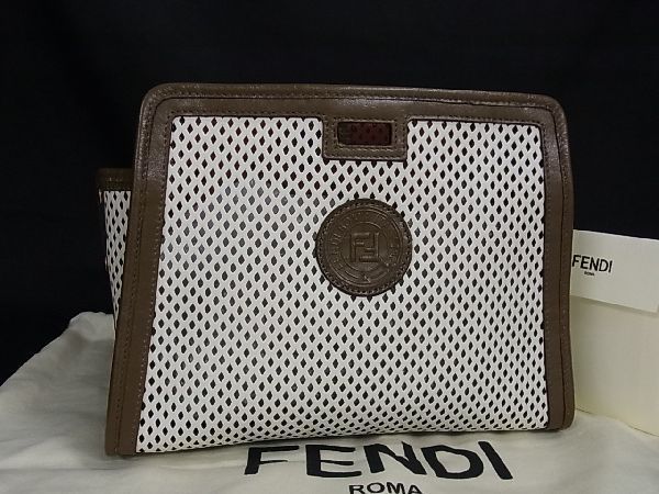 ■新品■未使用■ FENDI フェンディ ピーカブー ディフェンダー レザー バッグカバー ホワイト系×ブラウン系 AL3023拍卖