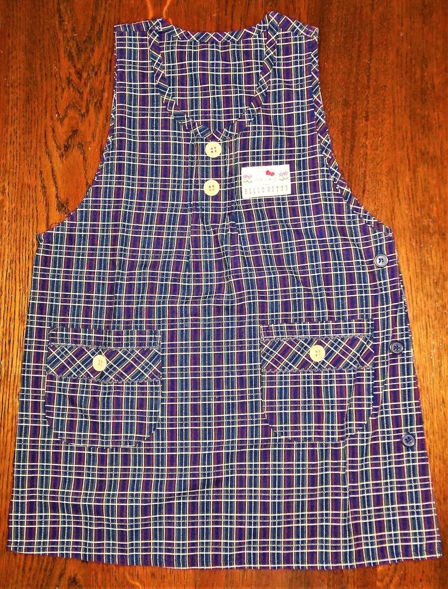 (キッズ・女の子・スカート)KITTY サンリオ 130 ジャンパースカート 厚手の綿生地 紺赤緑チェック 左脇ボタン全開き 胸幅 40㎝ 丈61㎝拍卖