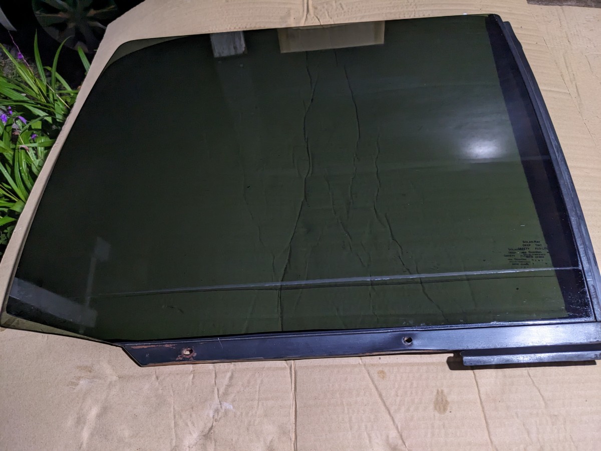 タホ 95-99 サイドガラス 右 DOT22 GG-M934拍卖