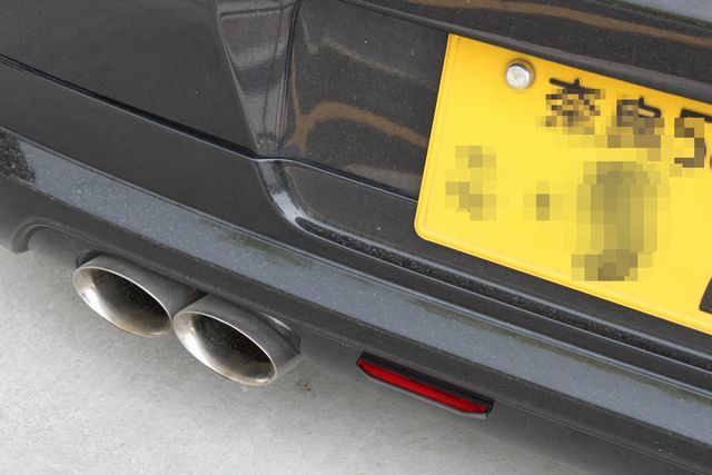 汎用リフレクター付きマルチプロテクター 2個入り お好きな場所に取り付け可能 カー用品 外装パーツ フェンダー、エアロ、バンパー拍卖