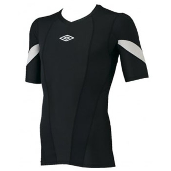 ☆新品UMBRO(アンブロ)パワーインナーシャツS/S【UAA9010】拍卖