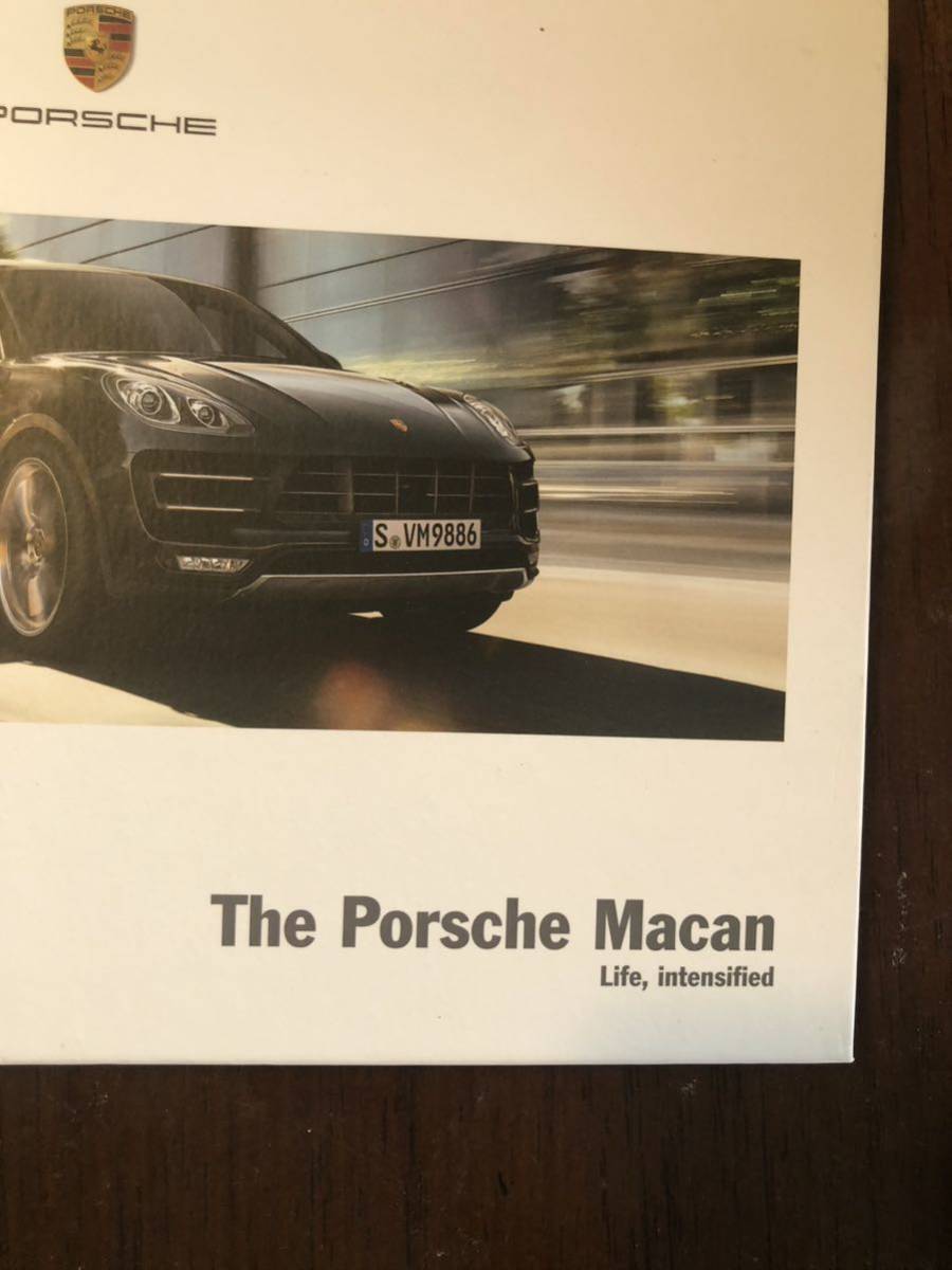 The Porsche Macan カタログ拍卖