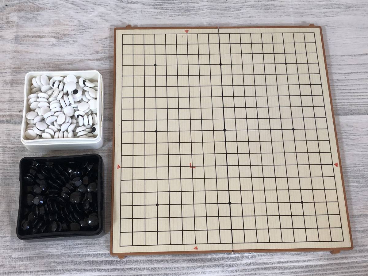 ★お手軽に 囲碁セット★ 約28×28cm 囲碁盤 折り畳み 携帯用 練習用 碁石 マグネット ボードゲーム 4228拍卖